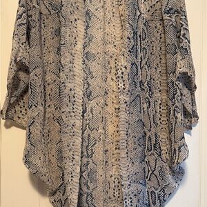 Cotton On Blue and Cream Patterned Kimono